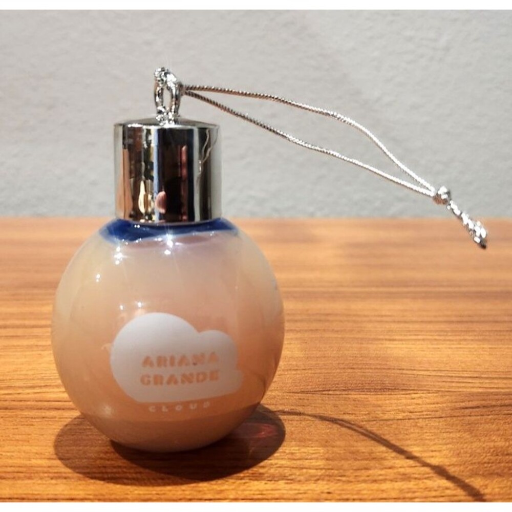 Ariana Grande CLOUD Body Wash Ornament New No‎ box 2.5oz